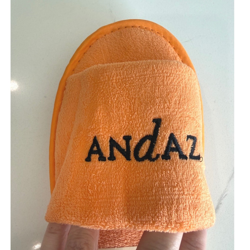 NWT Andaz London Liverpool Street Orange Terry Cloth Hotel Slippers Slides New